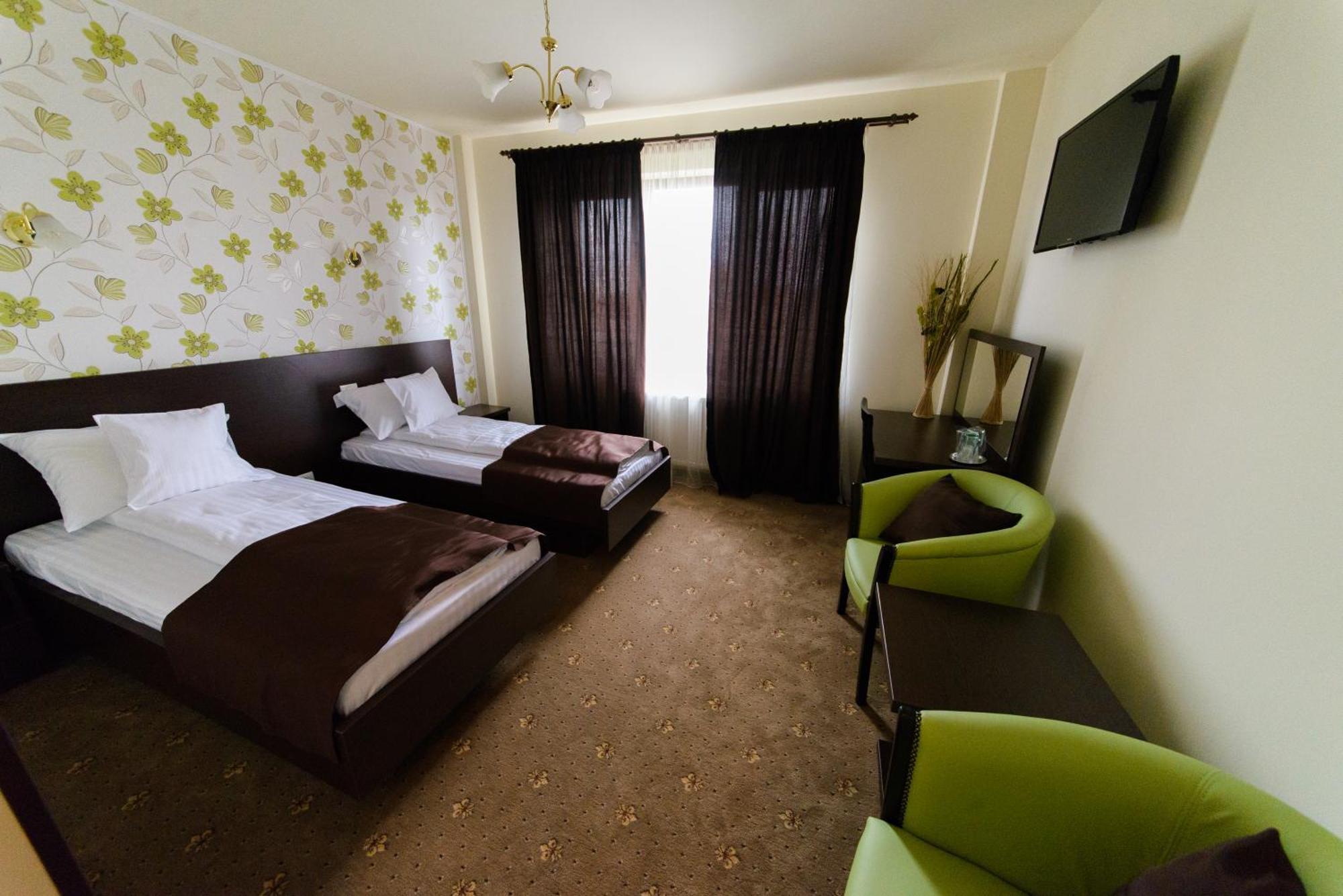 Hotel Miky Arad Esterno foto