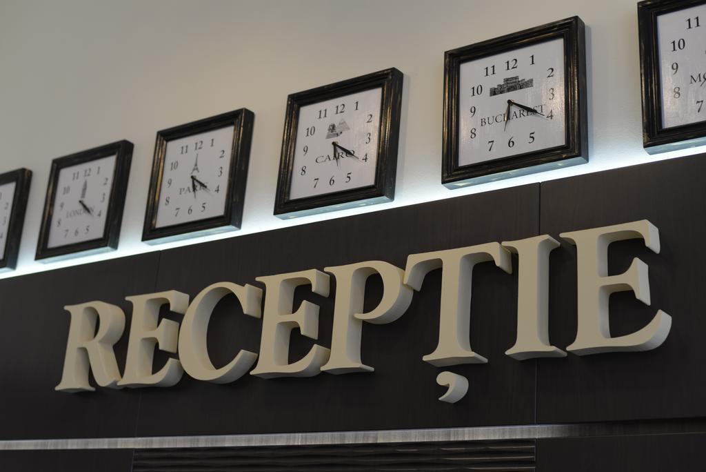 Hotel Miky Arad Esterno foto
