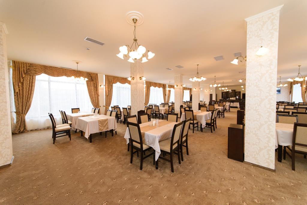 Hotel Miky Arad Esterno foto